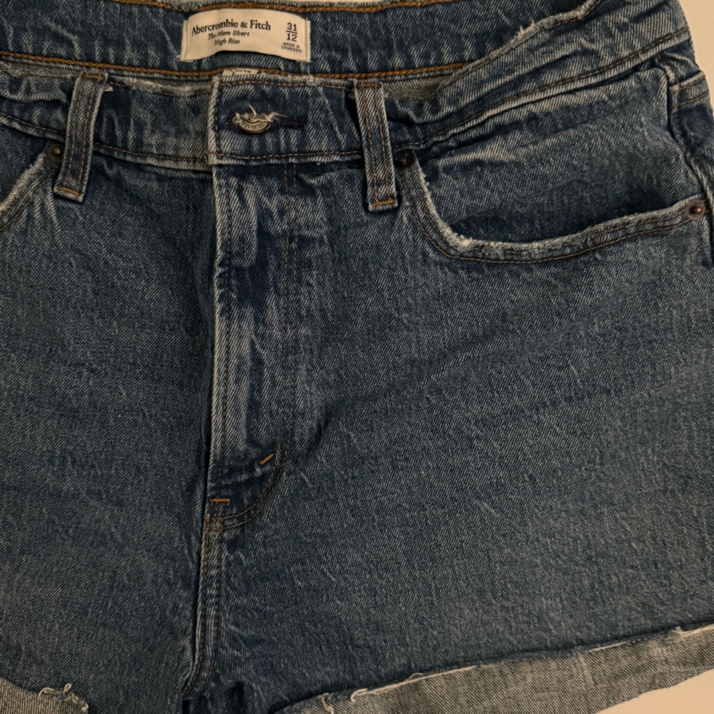 Abercrombie & Fitch The Mom Short CURVE - Picture 3 of 4